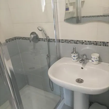 Maison De Revel Bed & Breakfast