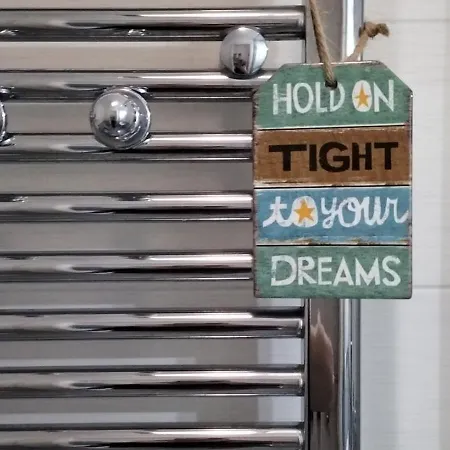 Maison De Revel Bed & Breakfast 4*