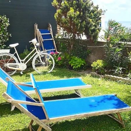 Bed & Breakfast Maison De Revel 4*