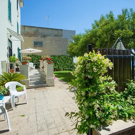 Bed & Breakfast Maison De Revel