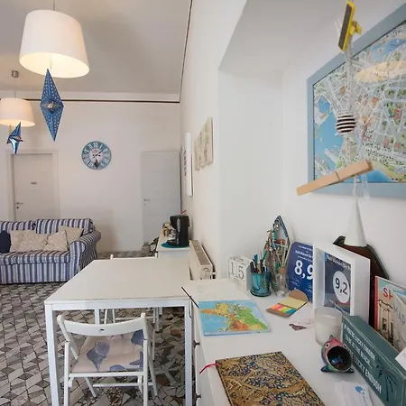 Maison De Revel Bed & Breakfast