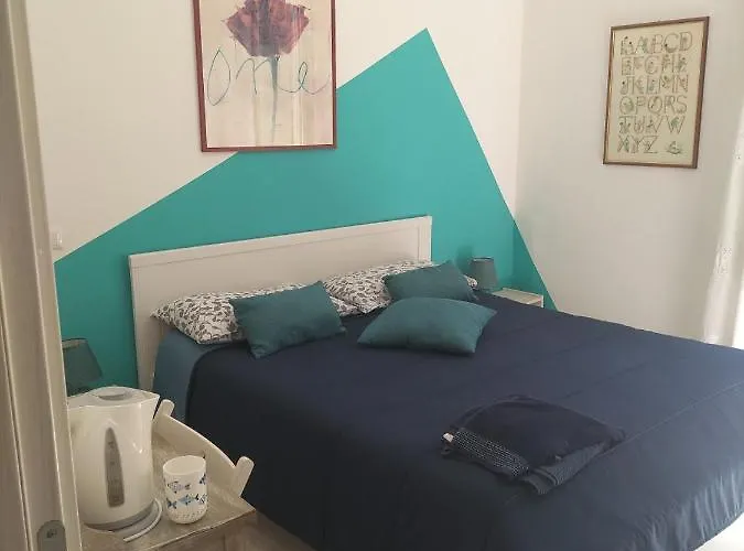 Maison De Revel Alojamento de Acomodação e Pequeno-almoço Civitavecchia
