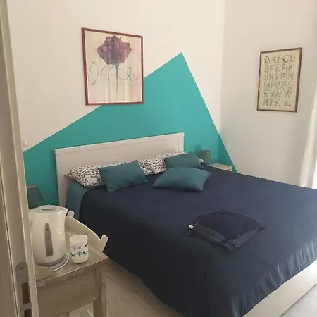 Maison De Revel Alojamento de Acomodação e Pequeno-almoço Civitavecchia