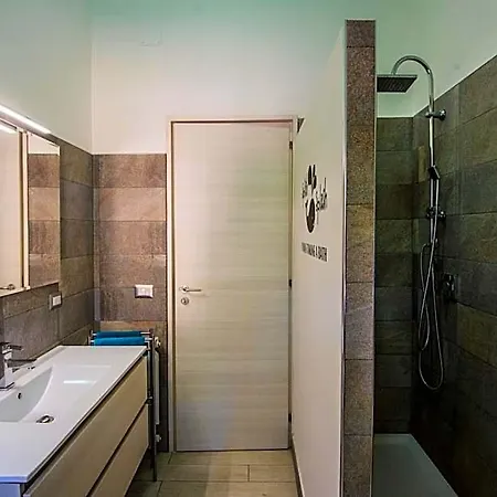 Maison De Revel Bed & Breakfast 3*