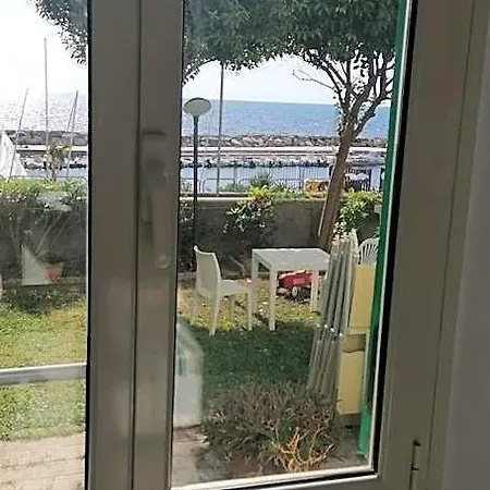 Bed & Breakfast Maison De Revel 3*