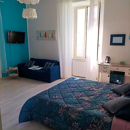 Maison De Revel Civitavecchia