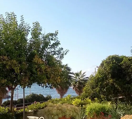 Bed & Breakfast Maison De Revel